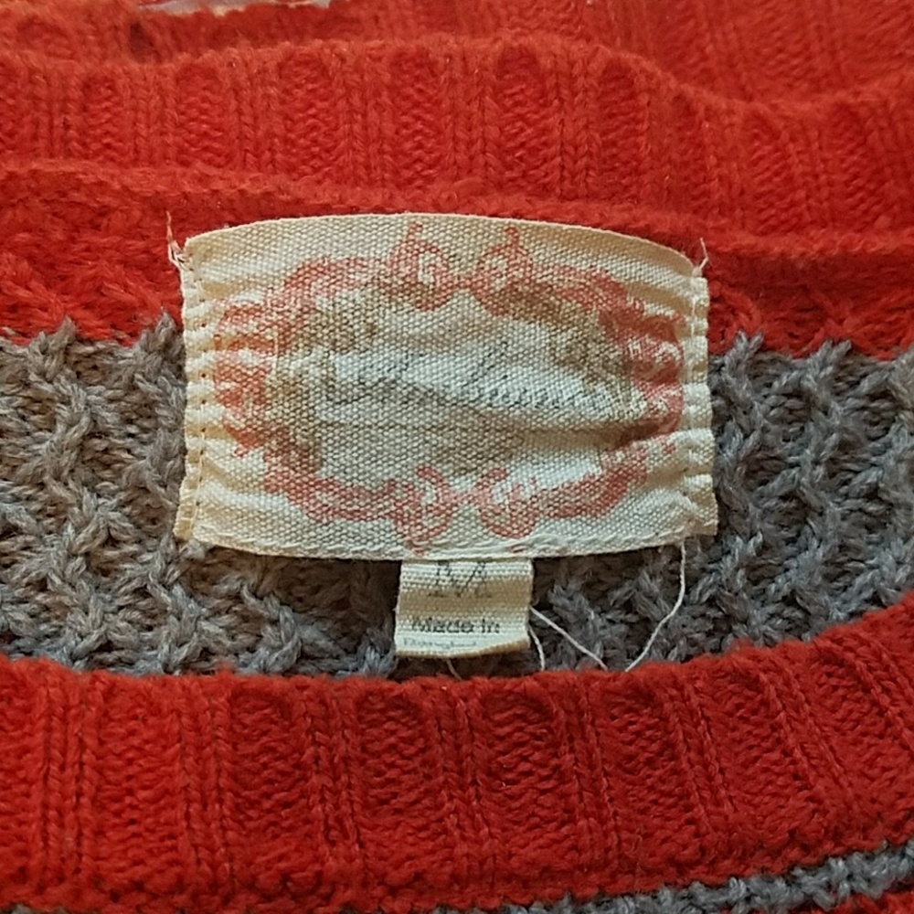 Sweater - Picture 5 of 5